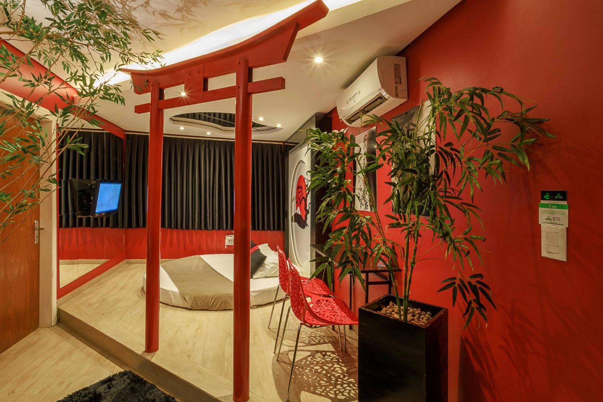 帕拉迪索情趣酒店 - 克鲁斯阿尔塔 上克鲁斯 外观 照片